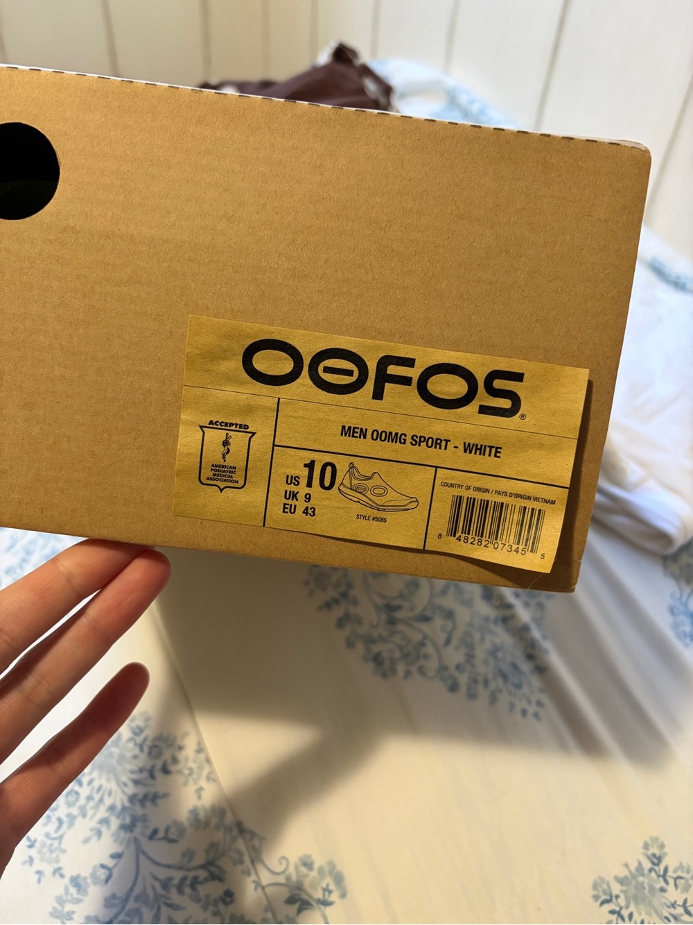 Oofos - Picture 3 of 7